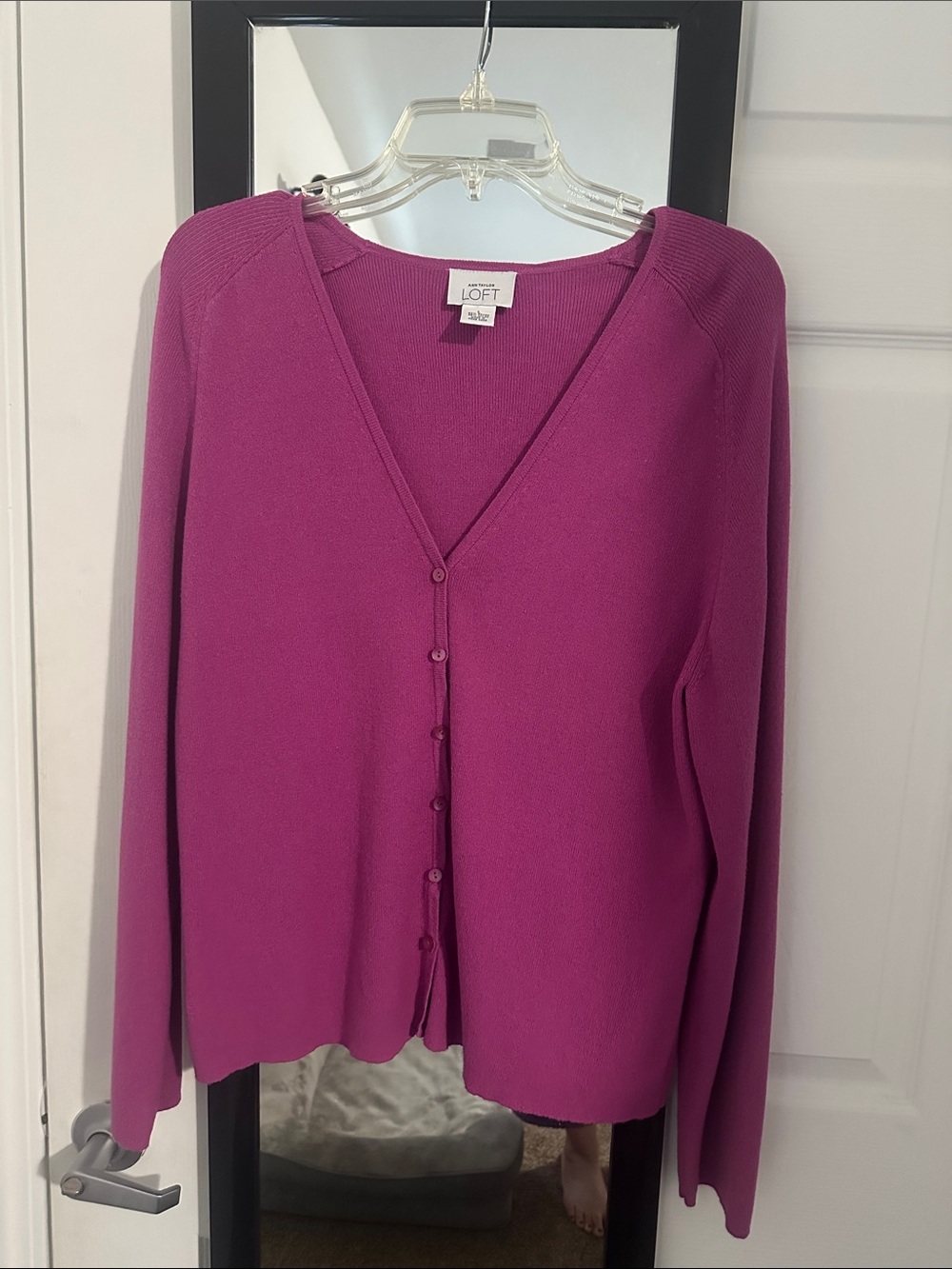 LOFT Women’s Magenta Button-Front V-Neck Cardigan